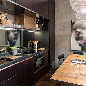 Ponte Vecchio Luxury And Stylish Firenze