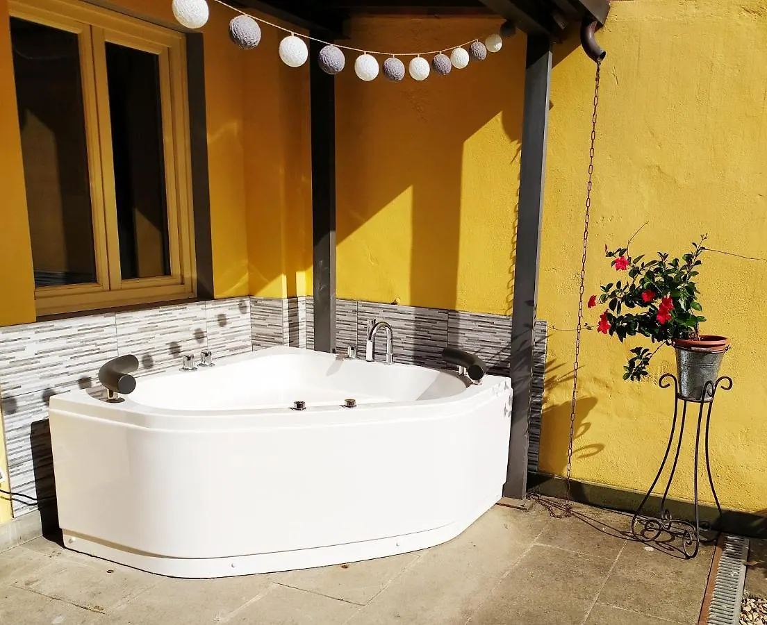 Nadia'S Lovely Home - With Private Garden And Jacuzzi Firenze Italia