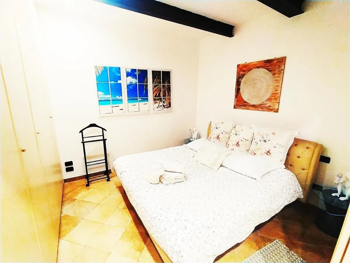 Appartamento Nadia'S Lovely Home - With Private Garden And Jacuzzi Firenze