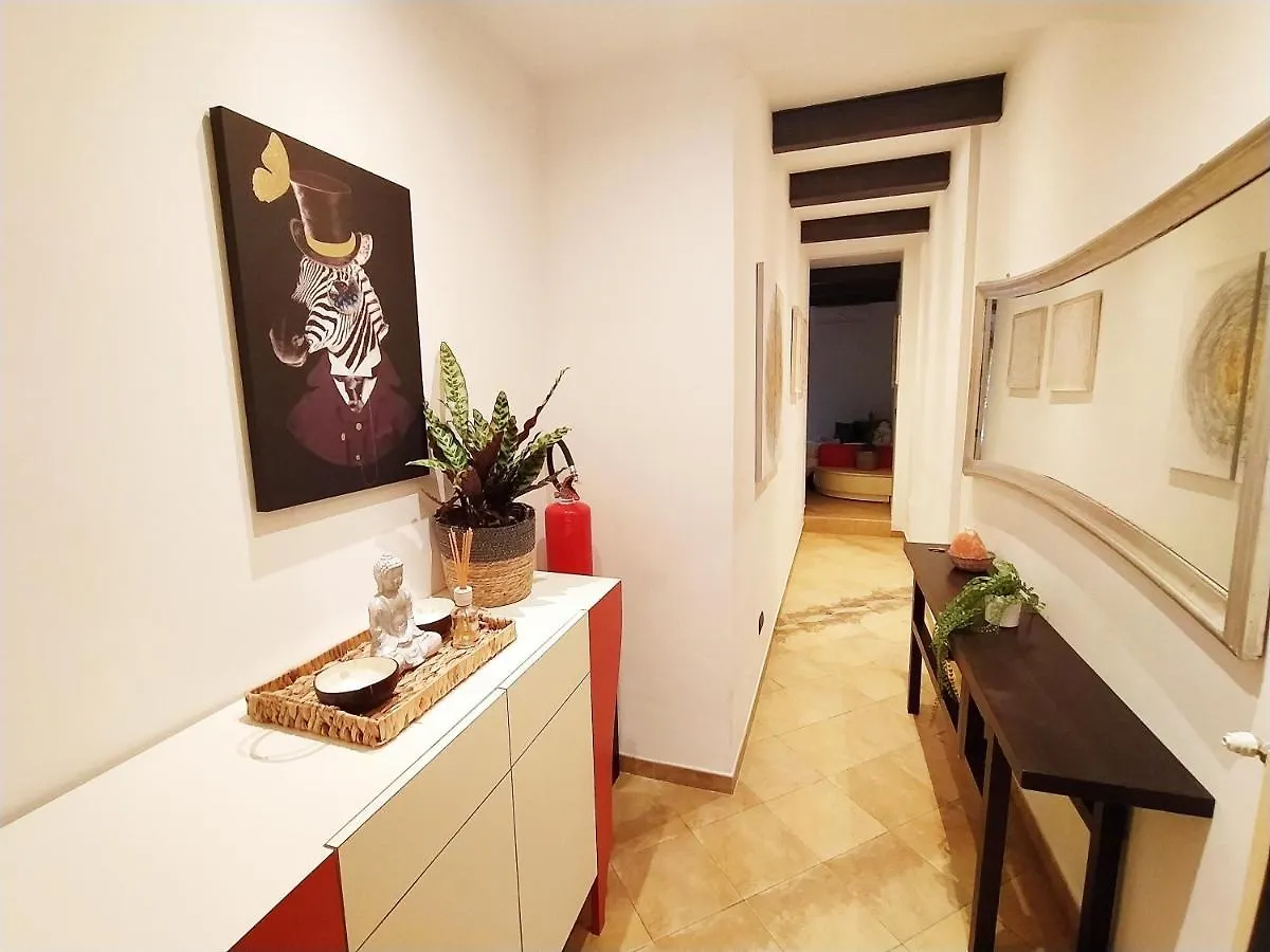 Nadia'S Lovely Home - With Private Garden And Jacuzzi Firenze Appartamento