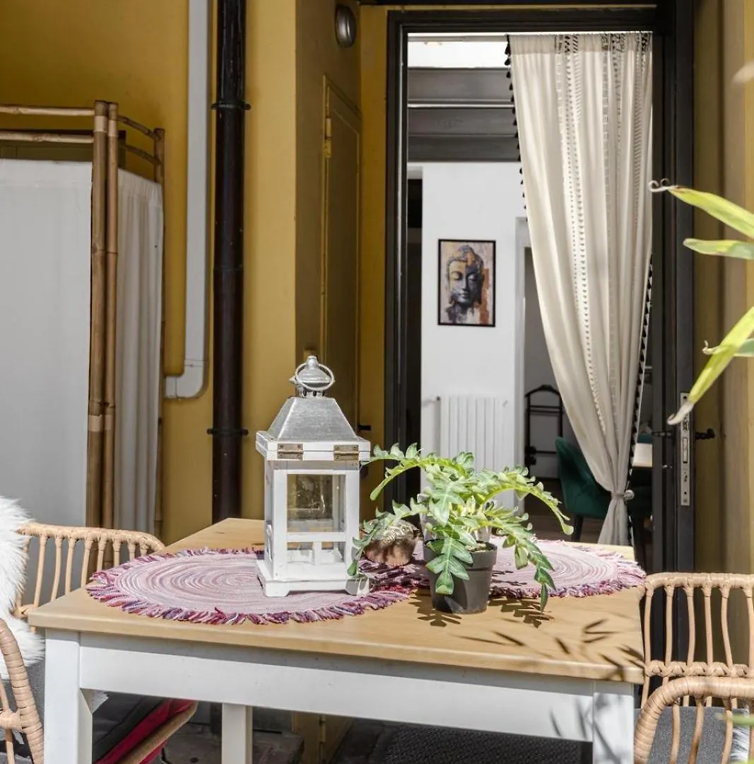 Nadia'S Lovely Home - With Private Garden And Jacuzzi Firenze