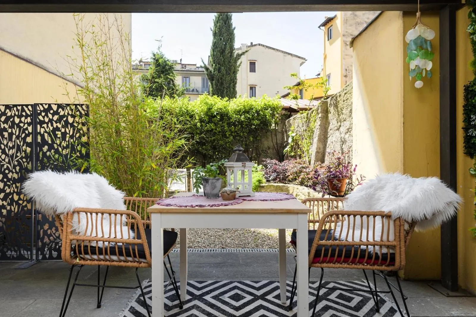 Nadia'S Lovely Home - With Private Garden And Jacuzzi Firenze Appartamento