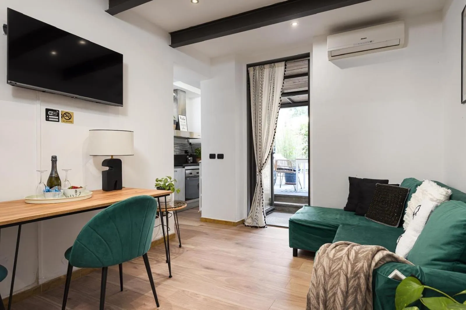 Apartamento Nadia'S Lovely Home - With Private Garden And Jacuzzi Florencia